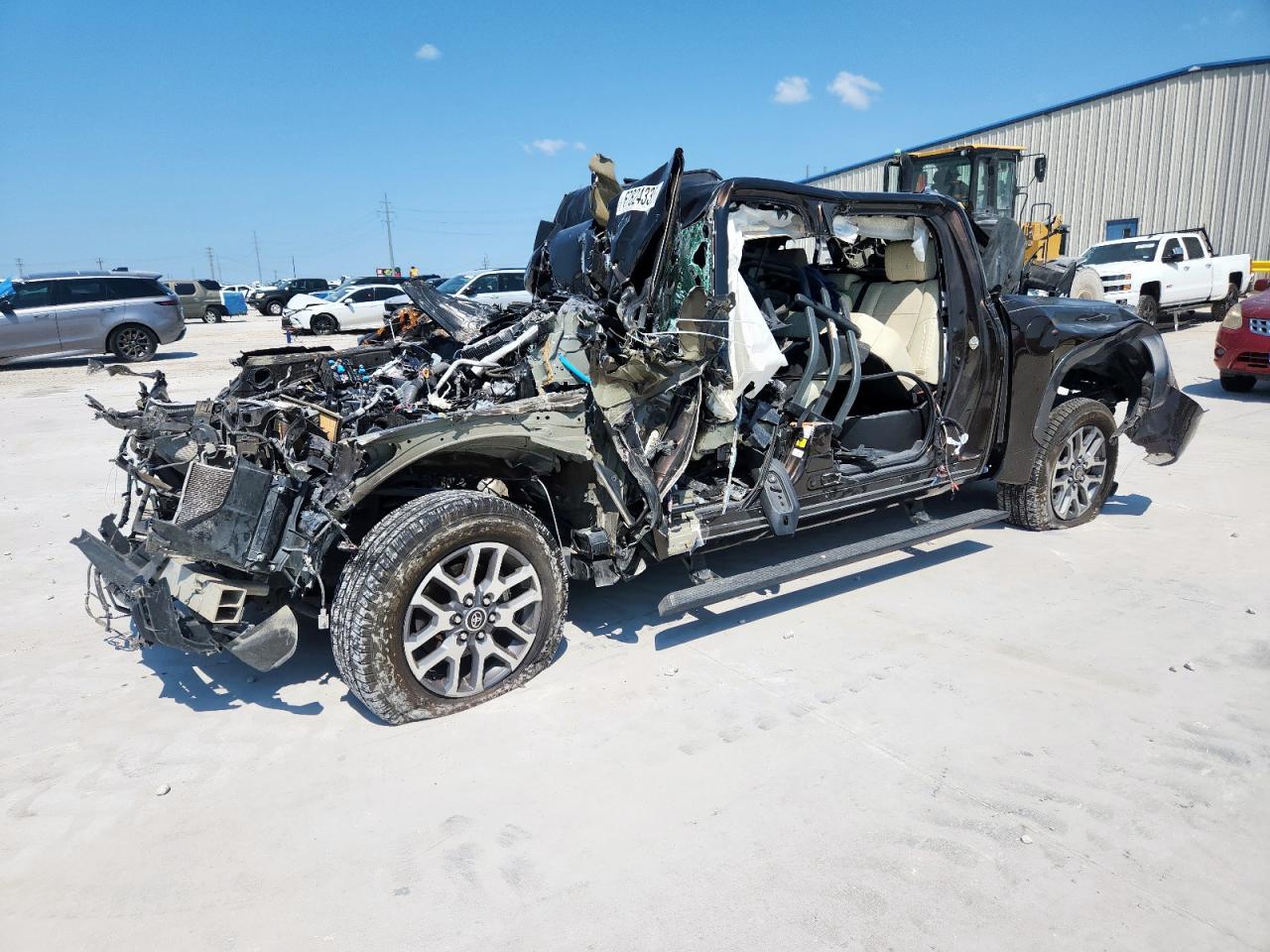 TOYOTA TUNDRA CREWMAX PLATINUM