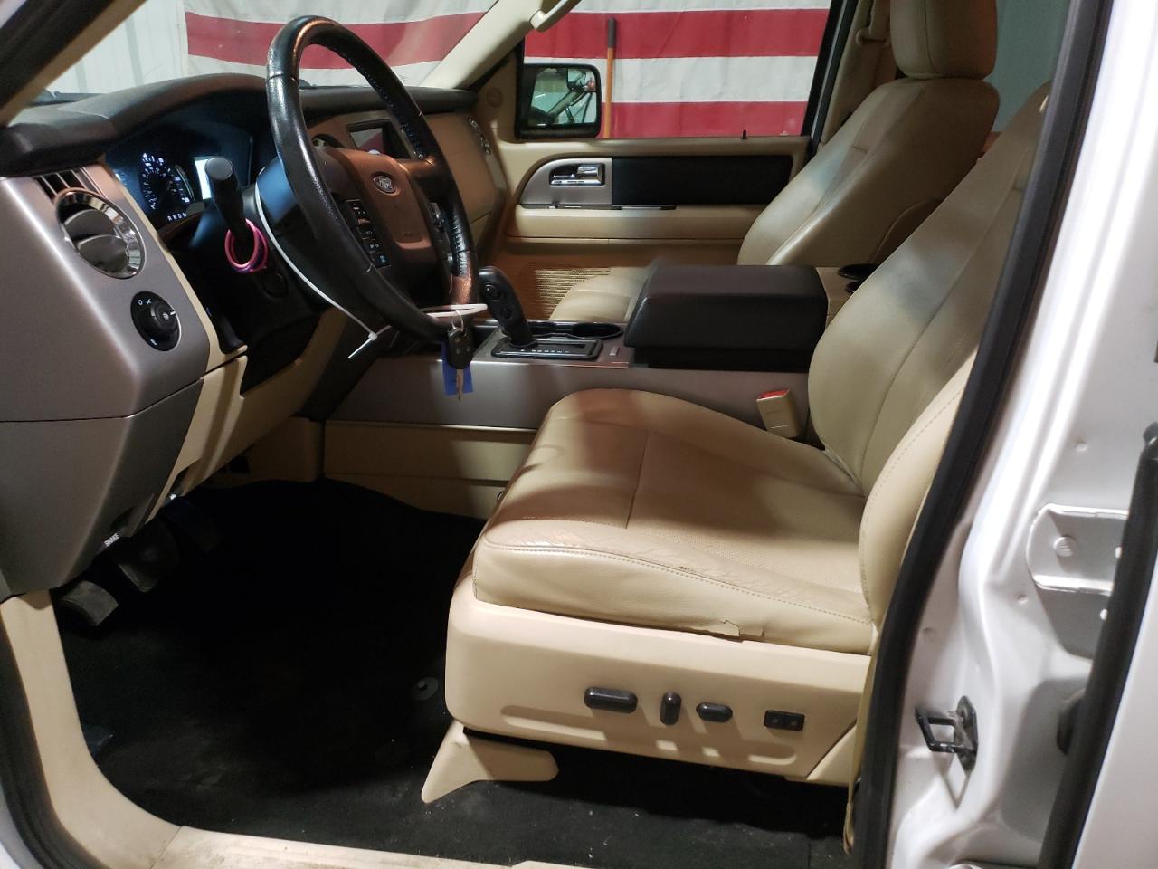 FORD EXPEDITION EL XLT