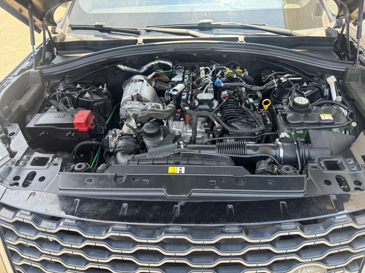 LAND ROVER RANGE ROVER R-DYNAMIC SE