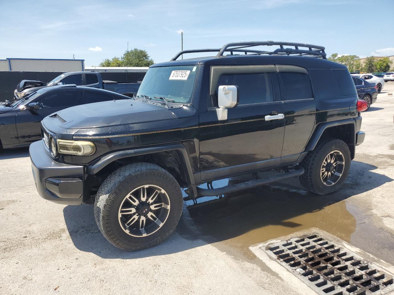 TOYOTA FJ CRUISER