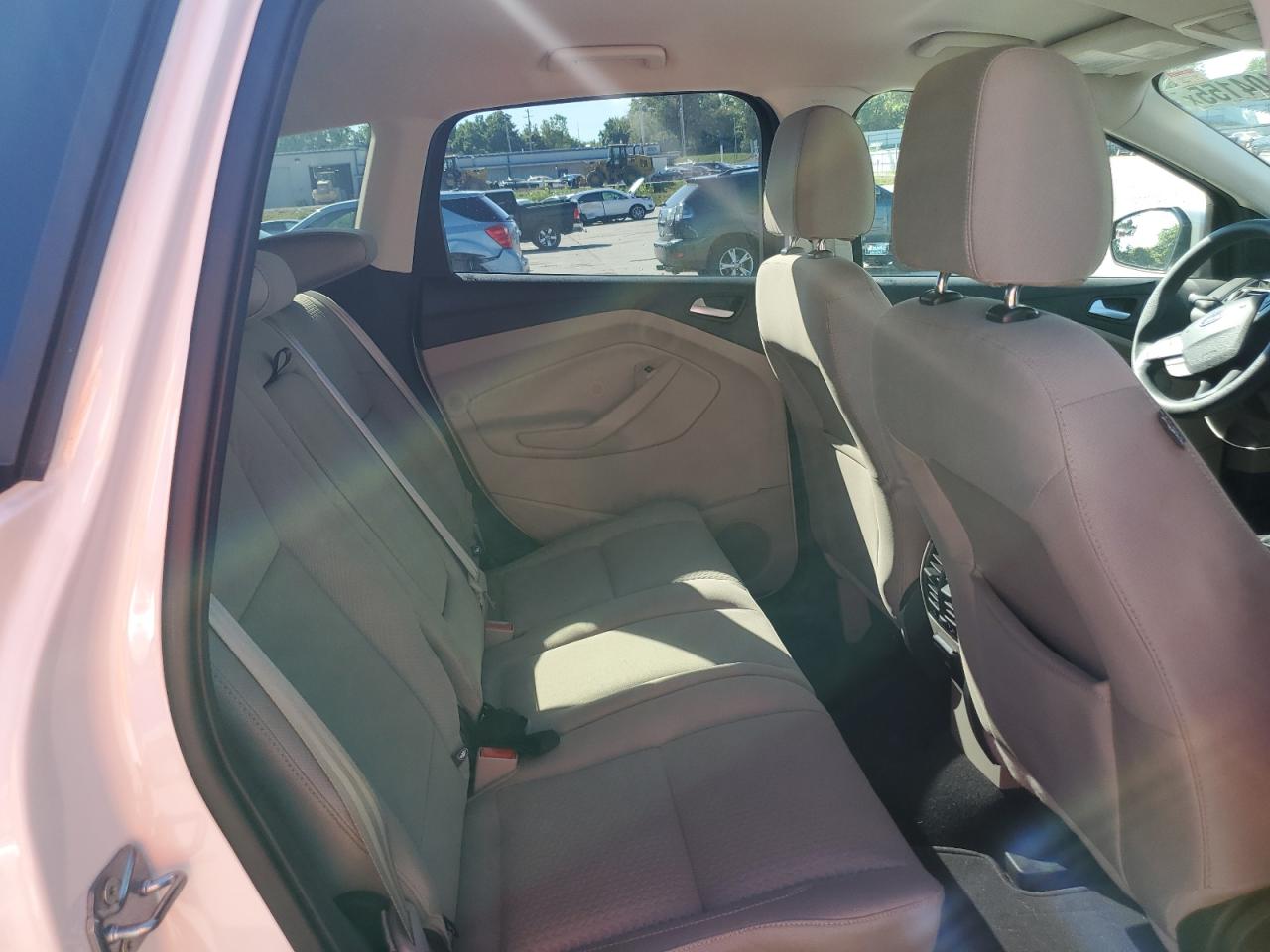 FORD ESCAPE SE