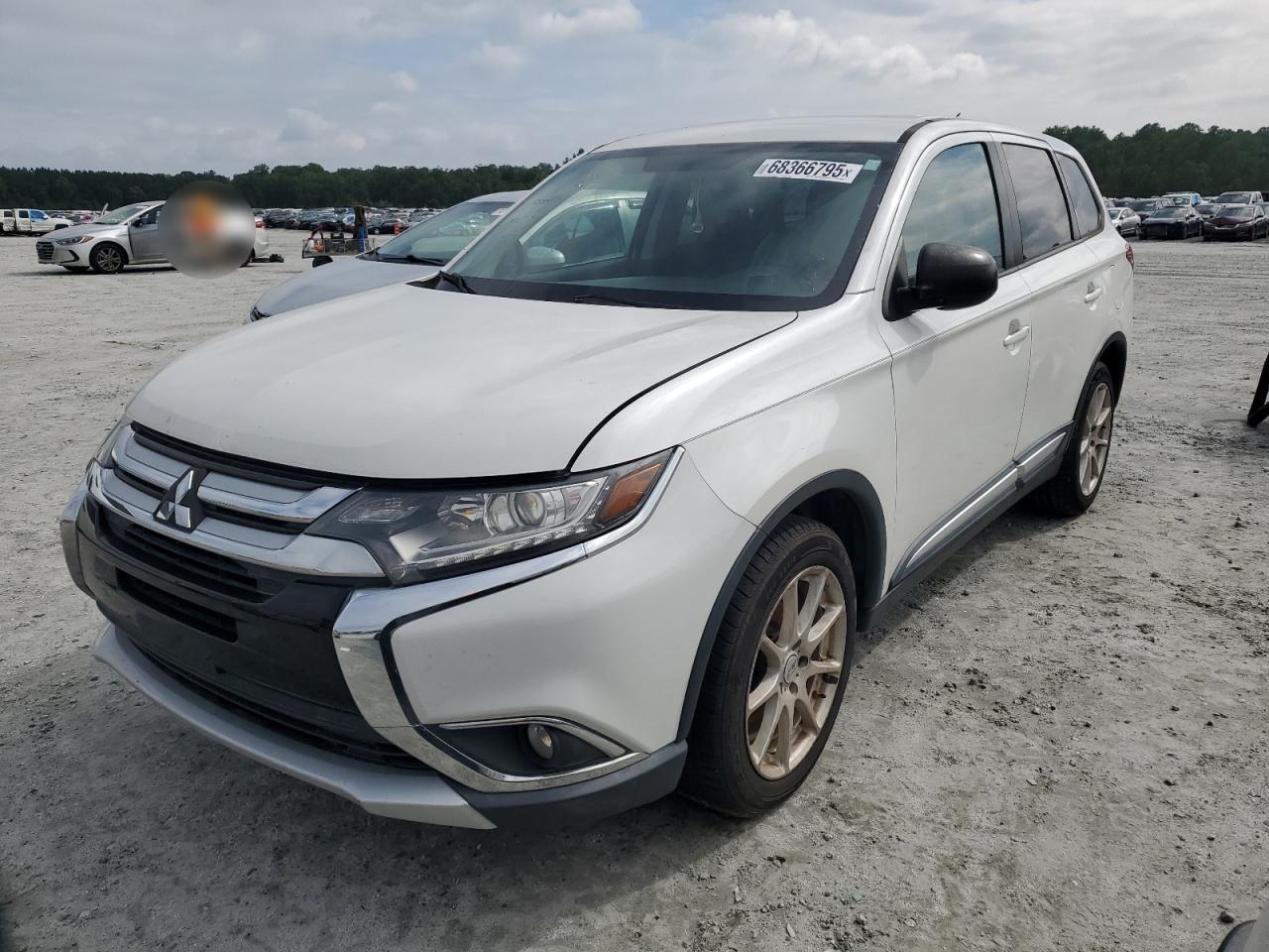 MITSUBISHI OUTLANDER ES
