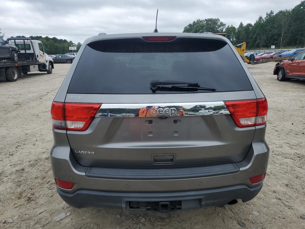 JEEP GRAND CHEROKEE LAREDO