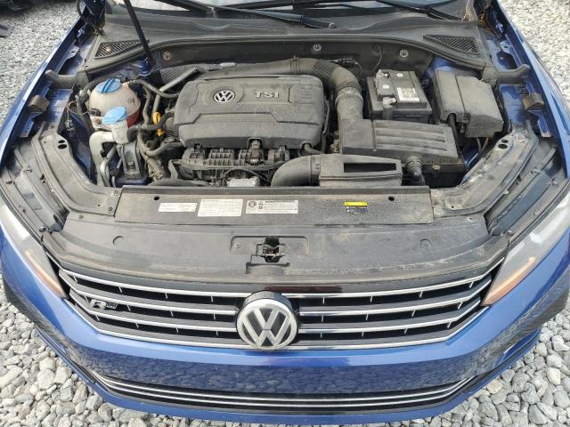 2017 VOLKSWAGEN PASSAT R-L 1VWDT7A34HC073518