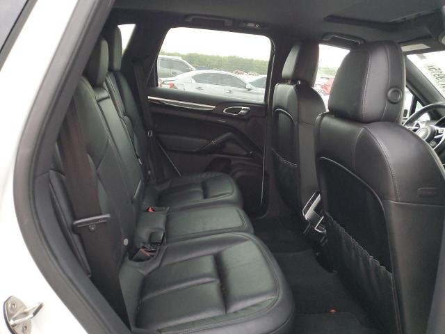 2016 PORSCHE CAYENNE WP1AA2A25GKA12073