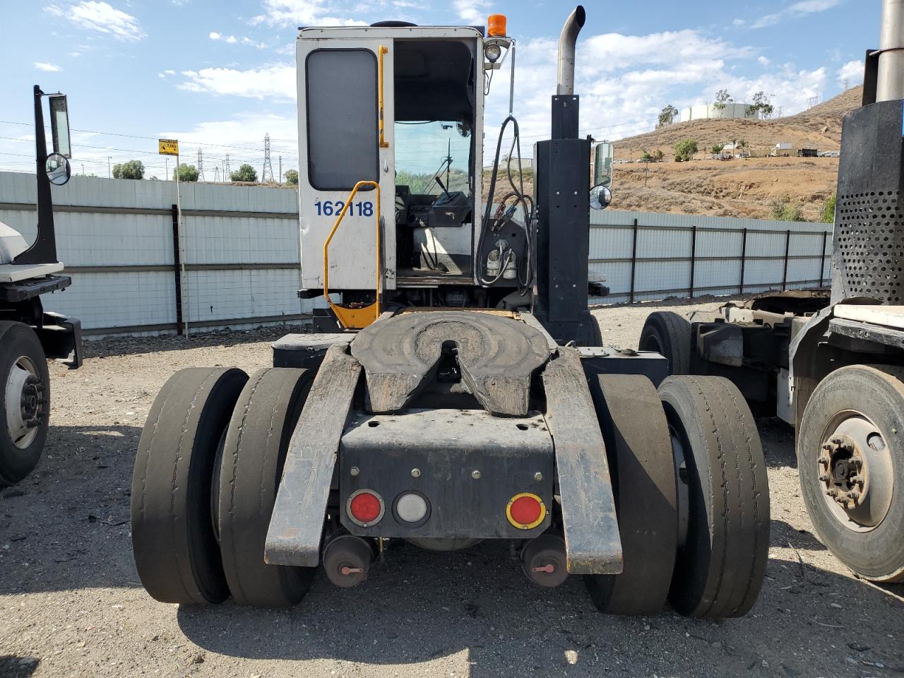 Lot #3231238095 2016 KALMAR OTTAWA4X2