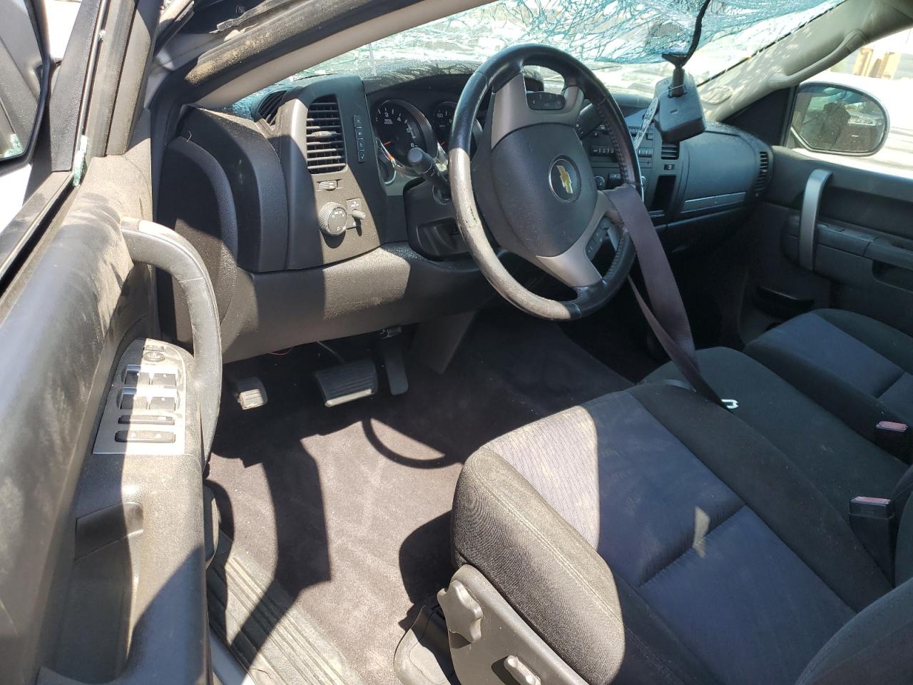 CHEVROLET SILVERADO C1500 LT