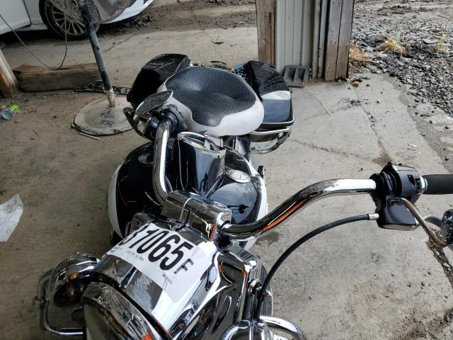 2014 HARLEY-DAVIDSON FLHR ROAD KING 1HD1FBM17EB614670