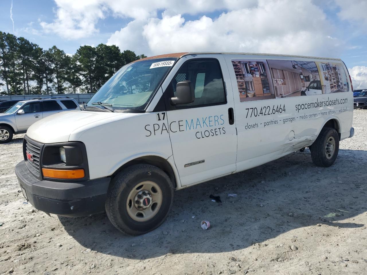 Lot #3302706002 2006 GMC SAVANA G25