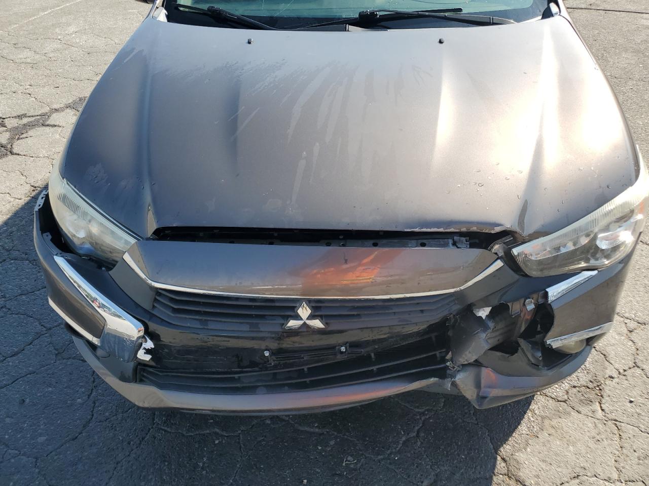 MITSUBISHI OUTLANDER ES