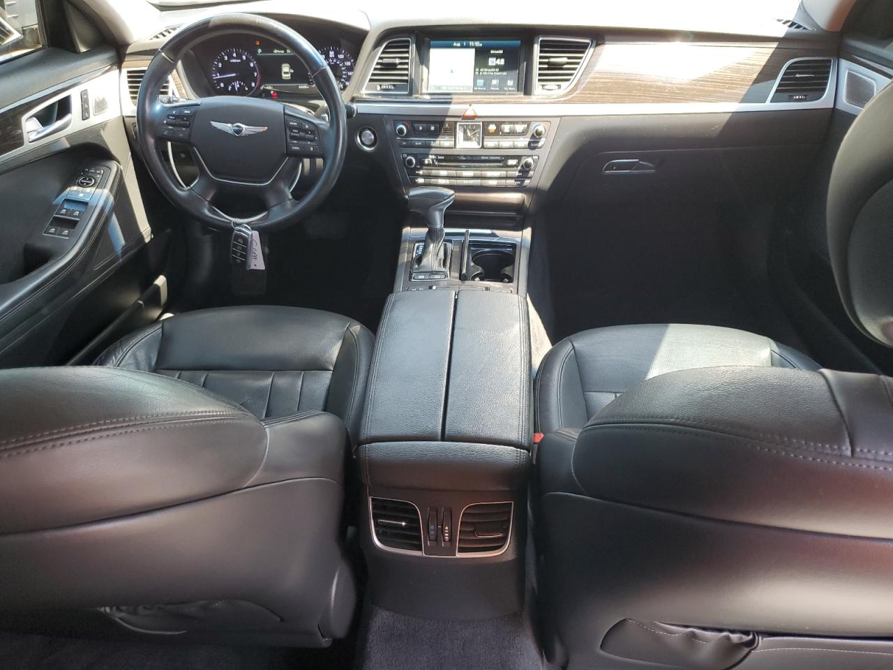 GENESIS G80 BASE