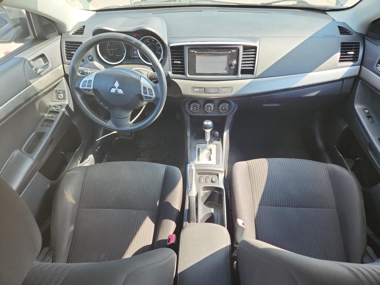 MITSUBISHI LANCER SE