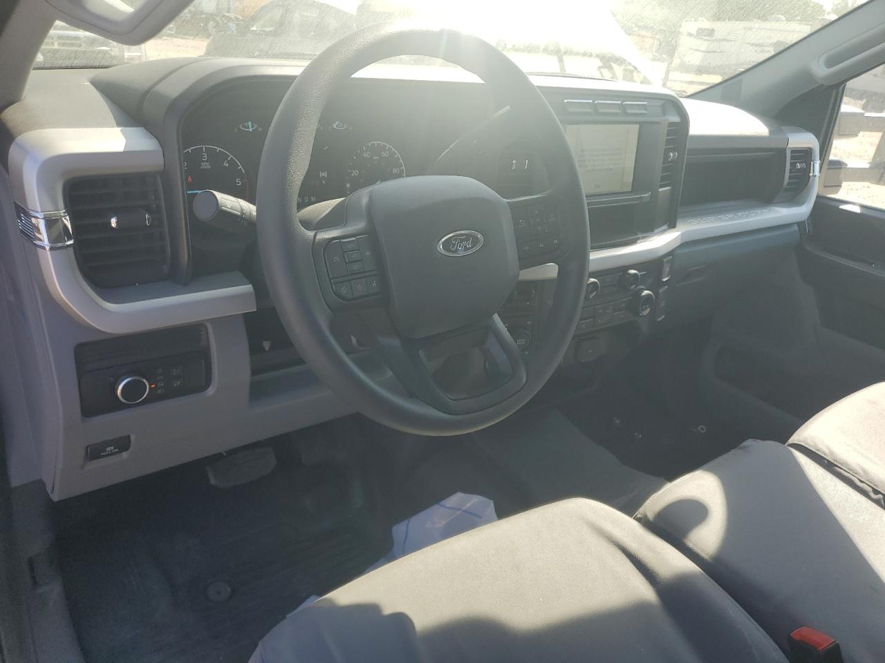 FORD F-550 SUPER DUTY