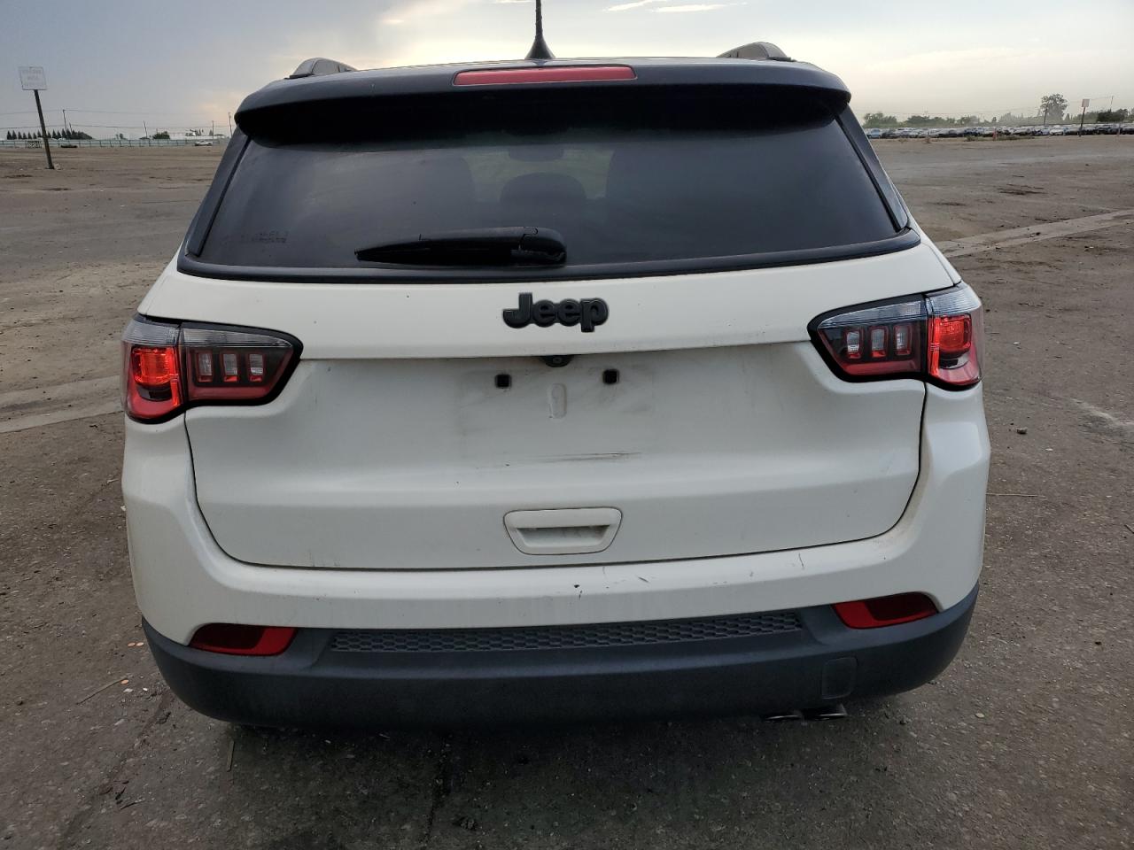 JEEP COMPASS LATITUDE