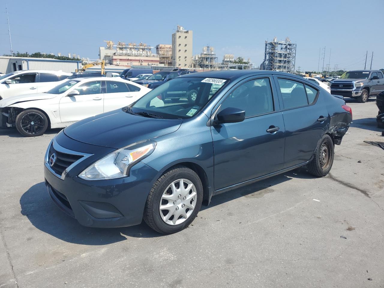 NISSAN VERSA S