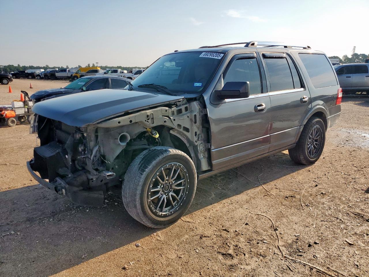 FORD EXPEDITION LIMITED