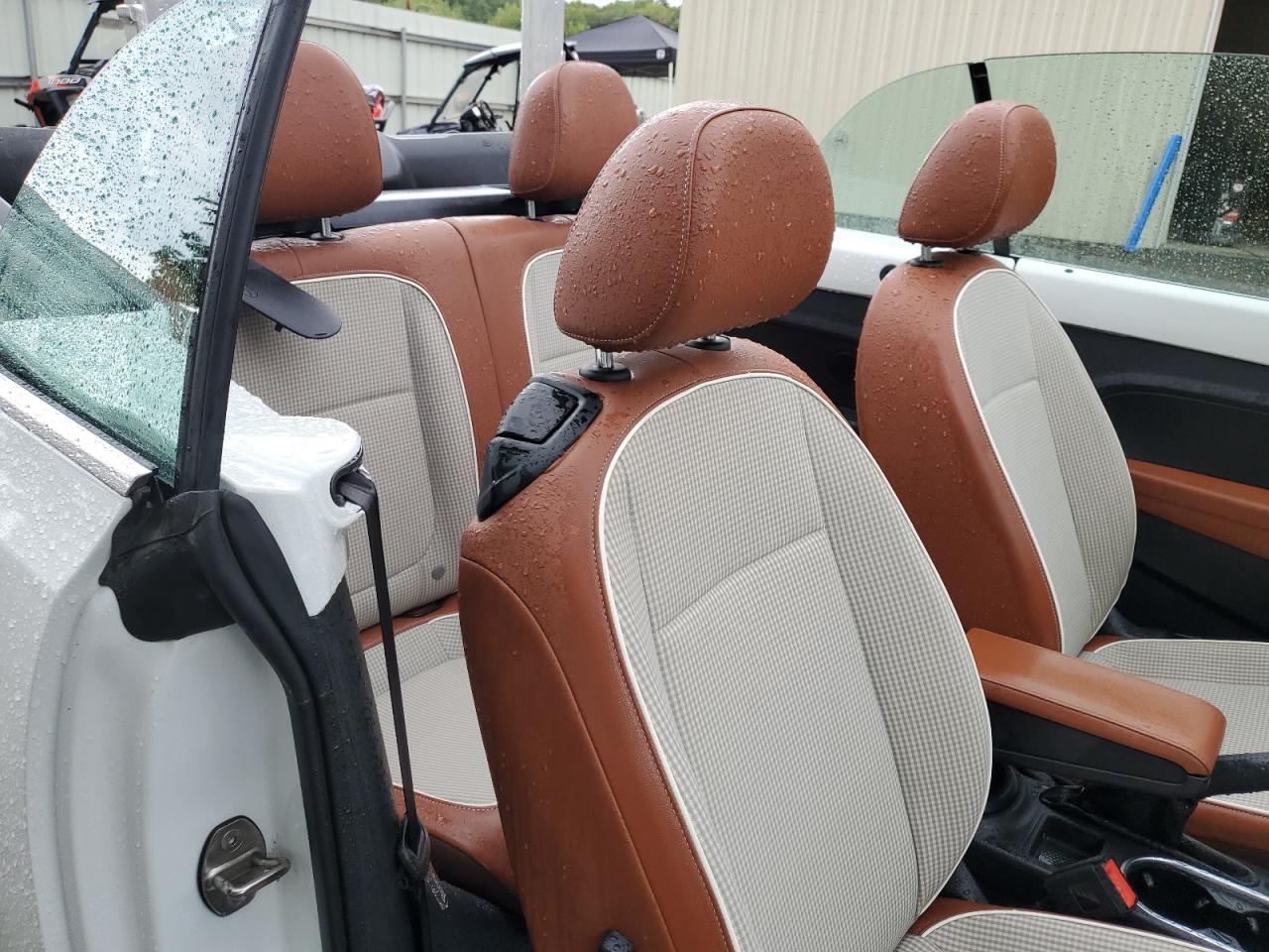 VOLKSWAGEN BEETLE S/SE