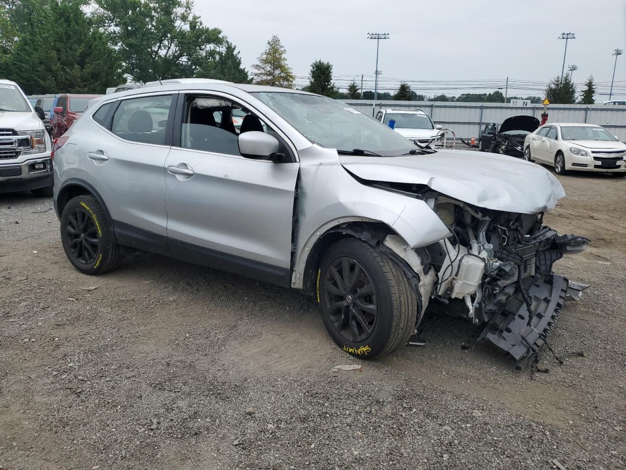 NISSAN ROGUE SPORT S