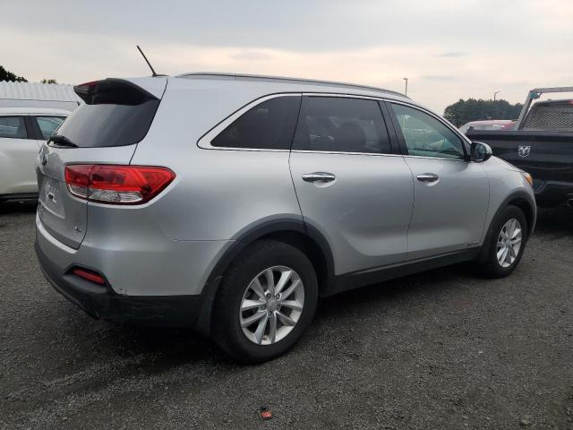 KIA SORENTO LX 2018 silver  gas 5XYPGDA58JG429197 photo #4