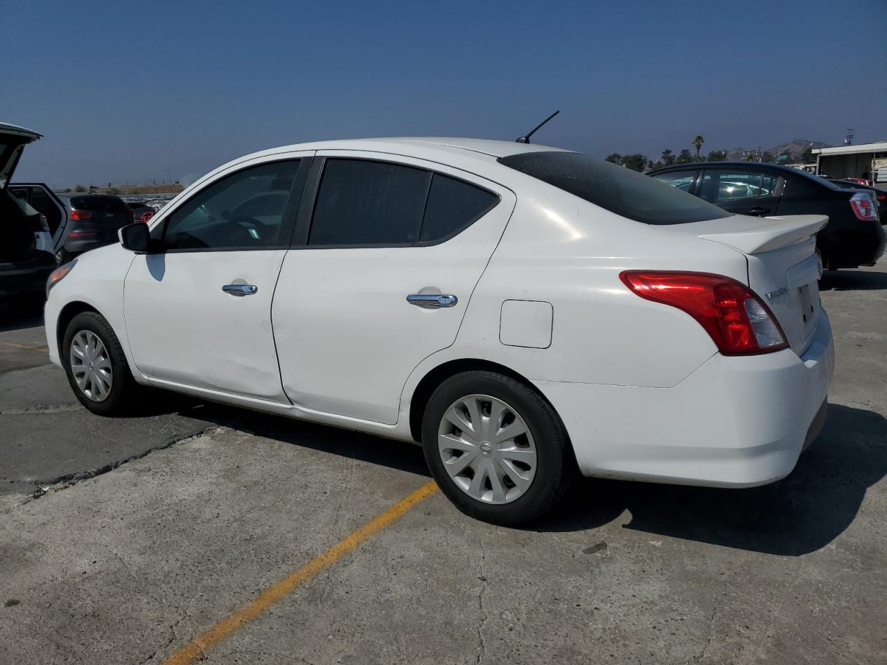 NISSAN VERSA S