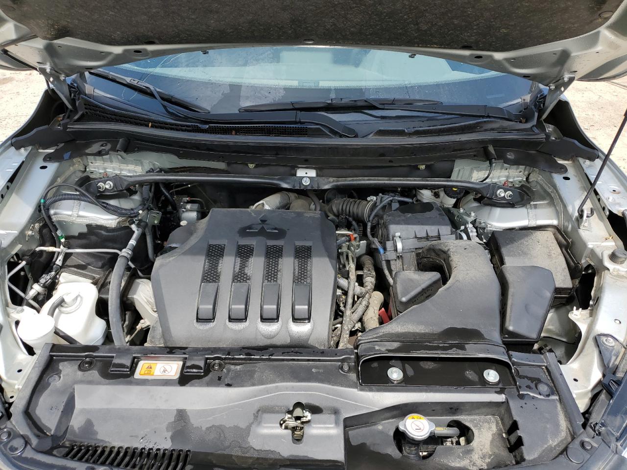 MITSUBISHI ECLIPSE SE