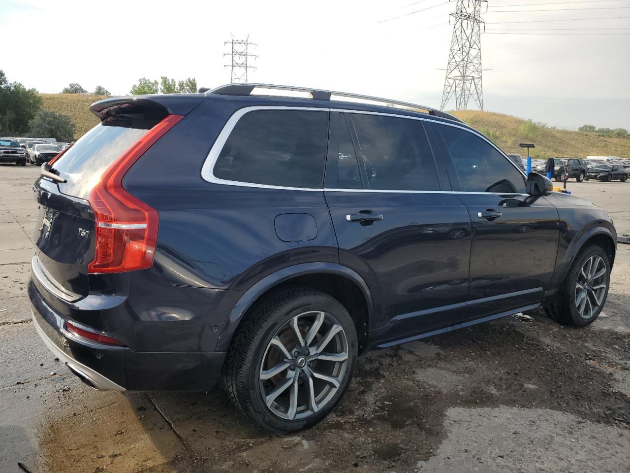 VOLVO XC90 T6