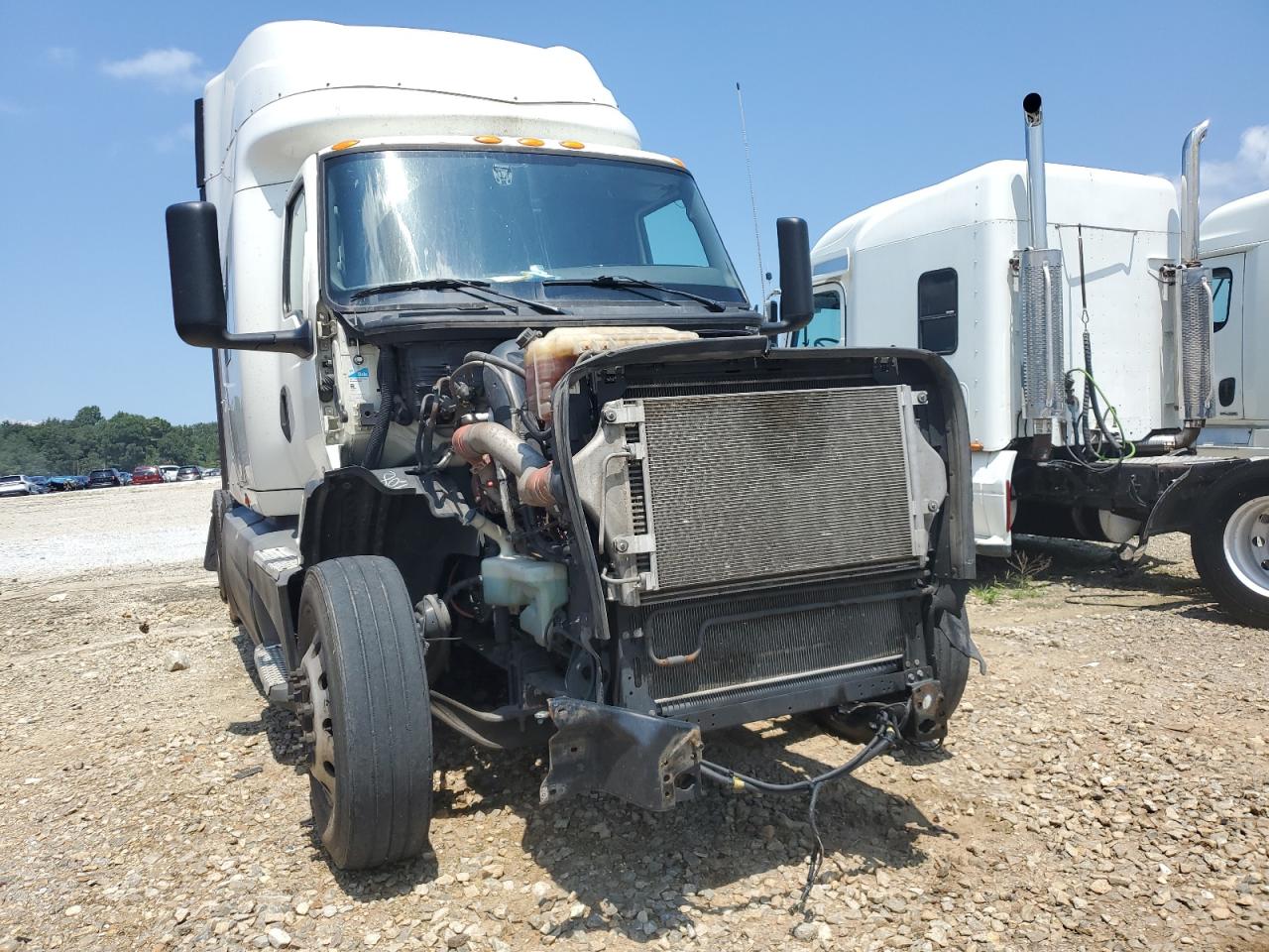 Lot #3301832326 2019 INTERNATIONAL LT625