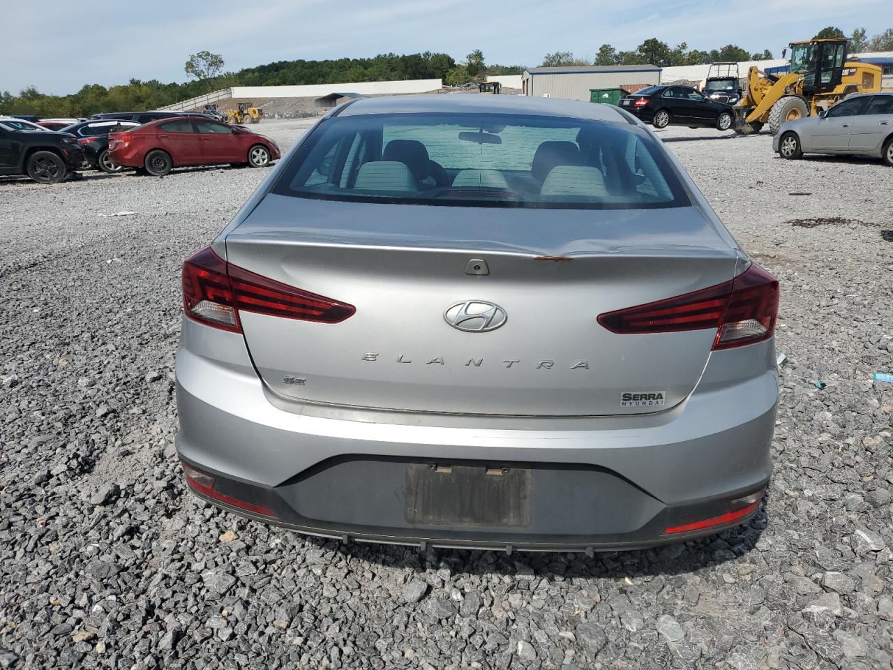 HYUNDAI ELANTRA SE