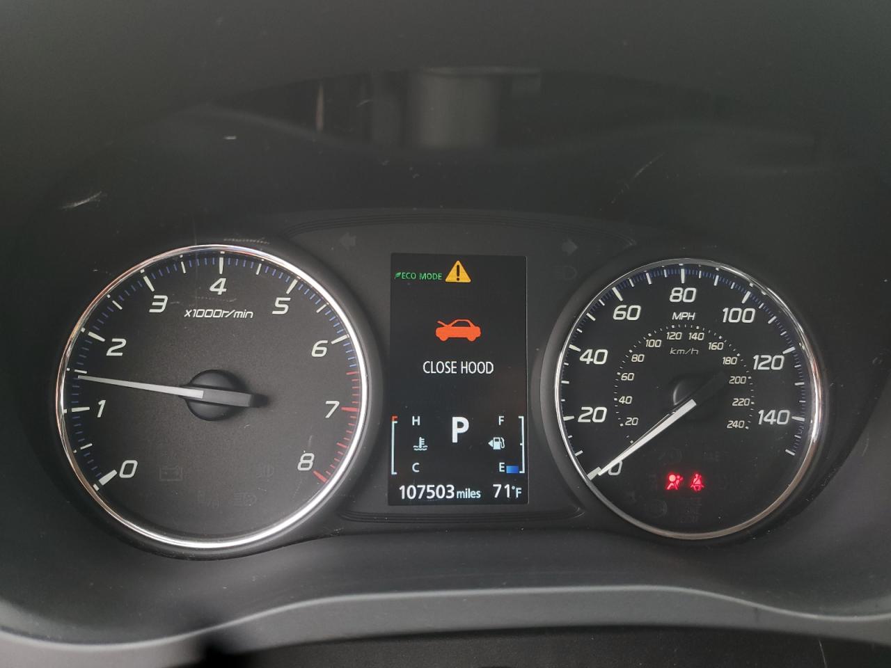 MITSUBISHI OUTLANDER SE