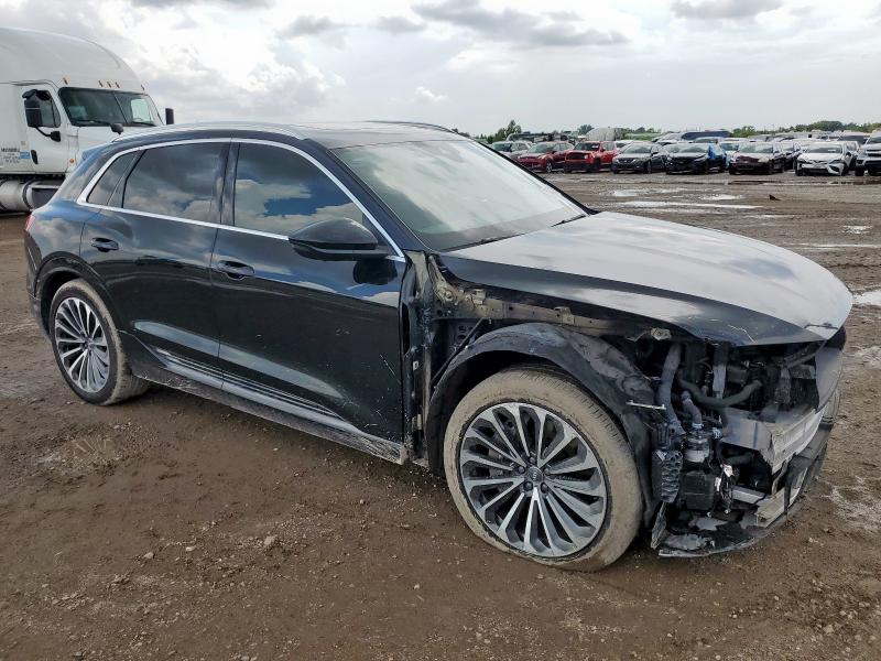 2019 AUDI E-TRON PRESTIGE WA1VAAGE3KB024014