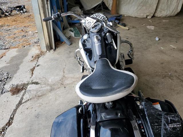 2014 HARLEY-DAVIDSON FLHR ROAD KING 1HD1FBM17EB614670