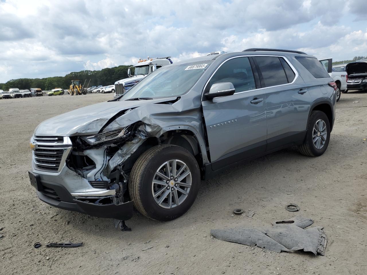 CHEVROLET TRAVERSE LT