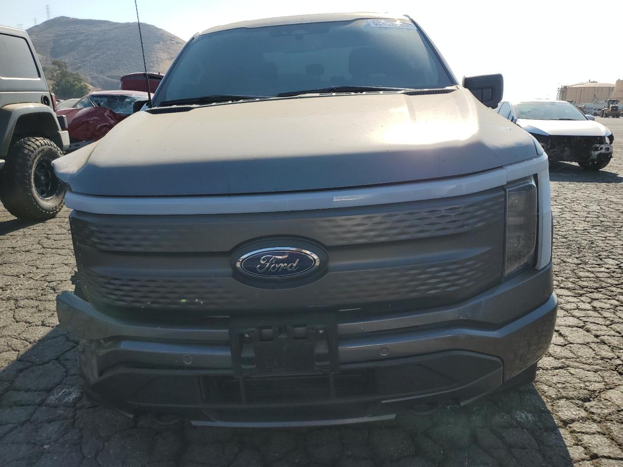 FORD F-150 LIGHTNING PRO