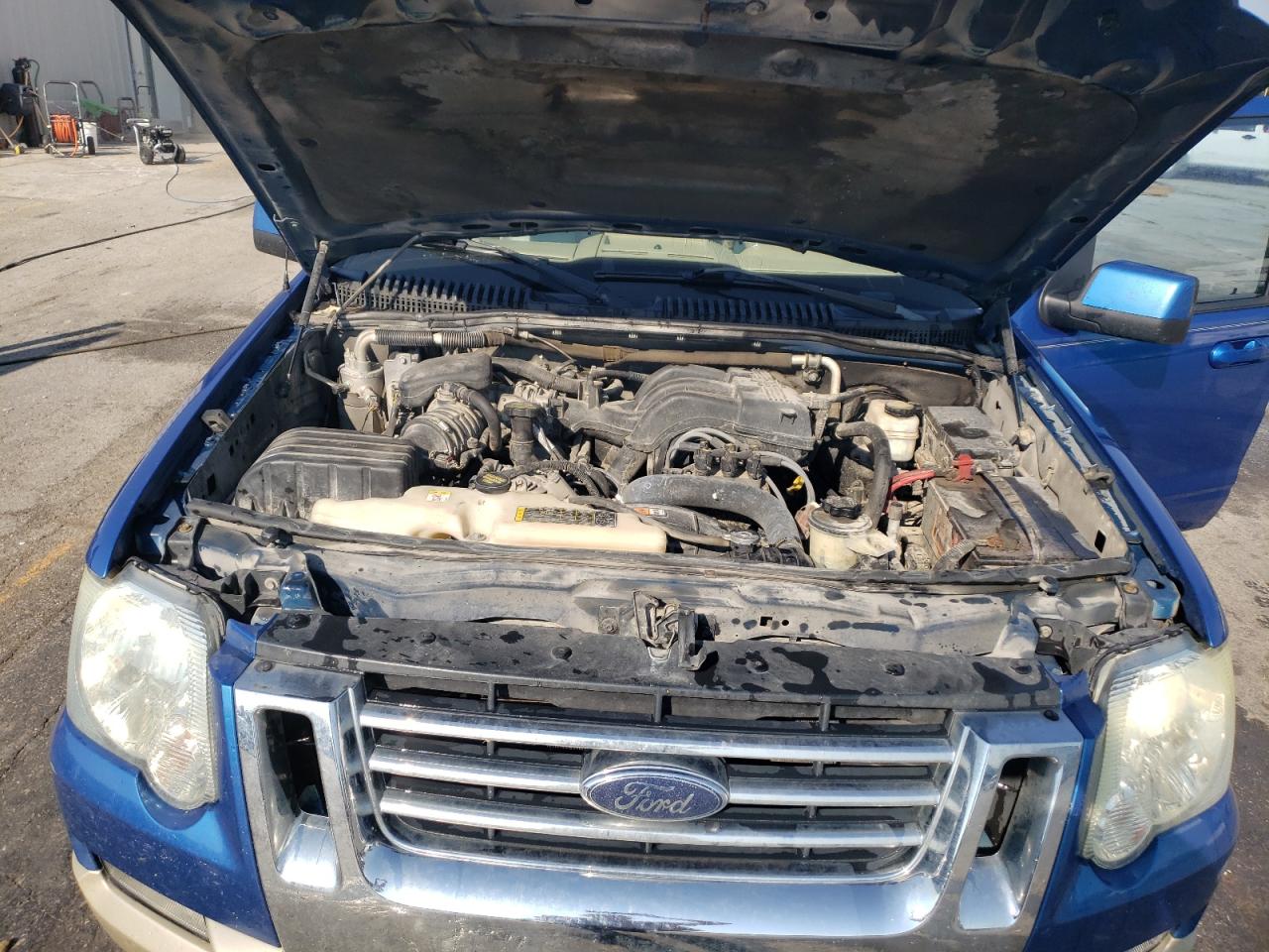 FORD EXPLORER EDDIE BAUER