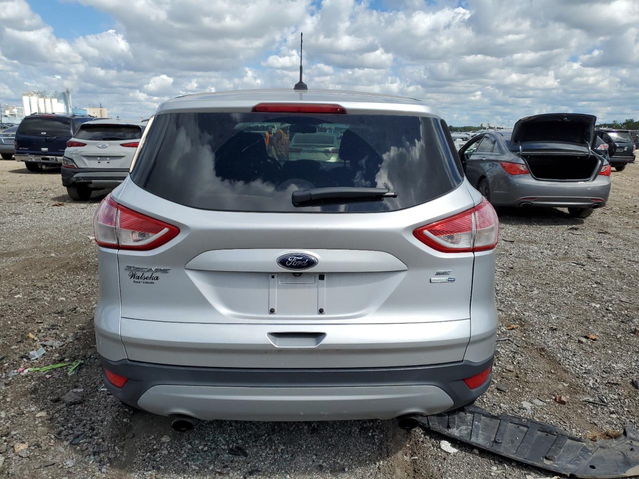FORD ESCAPE SE