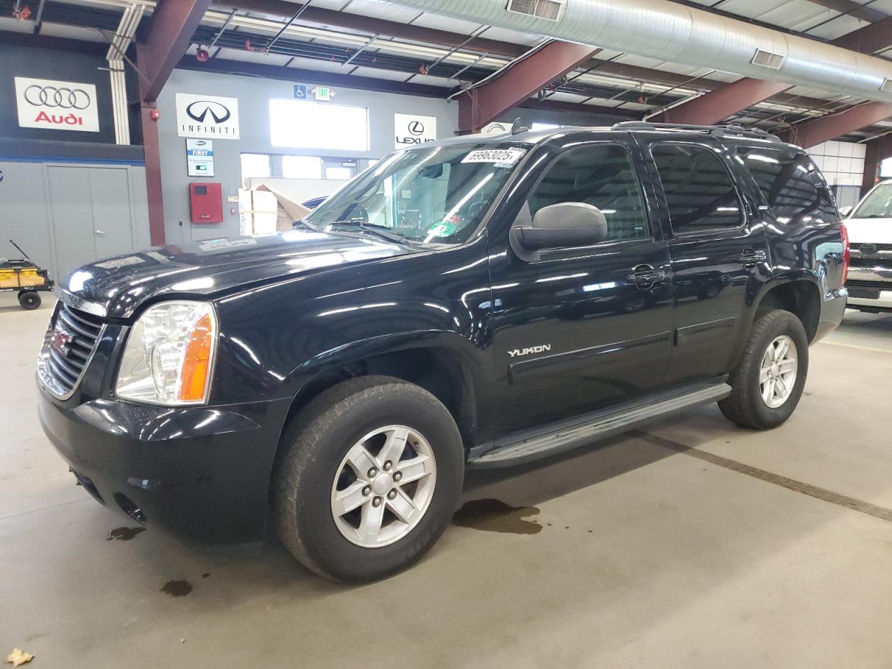 GMC YUKON SLT