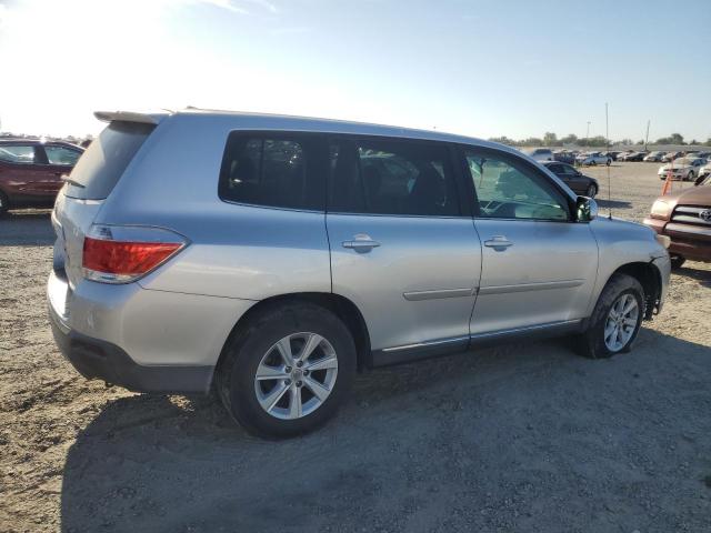 2011 TOYOTA HIGHLANDER - 5TDZK3EH2BS038105