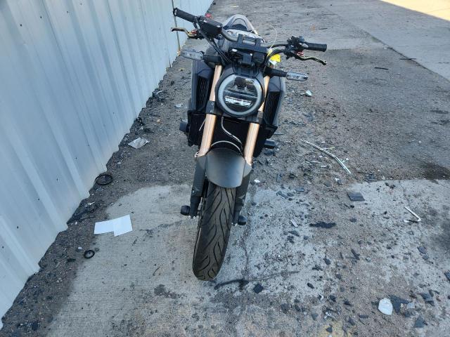2021 HONDA CB650 RA MLHRH025XM5200110