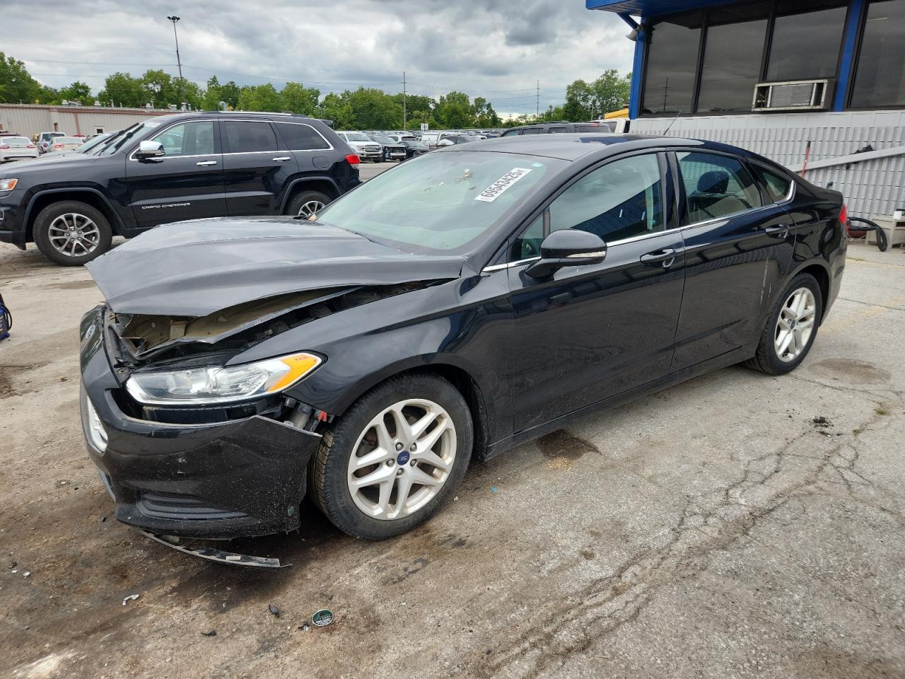 FORD FUSION SE