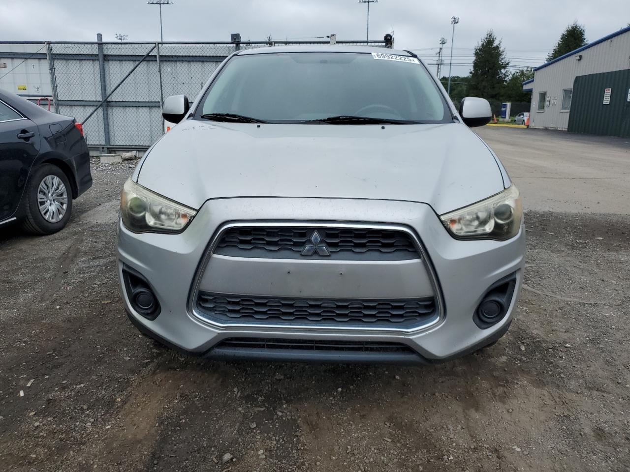 MITSUBISHI OUTLANDER ES