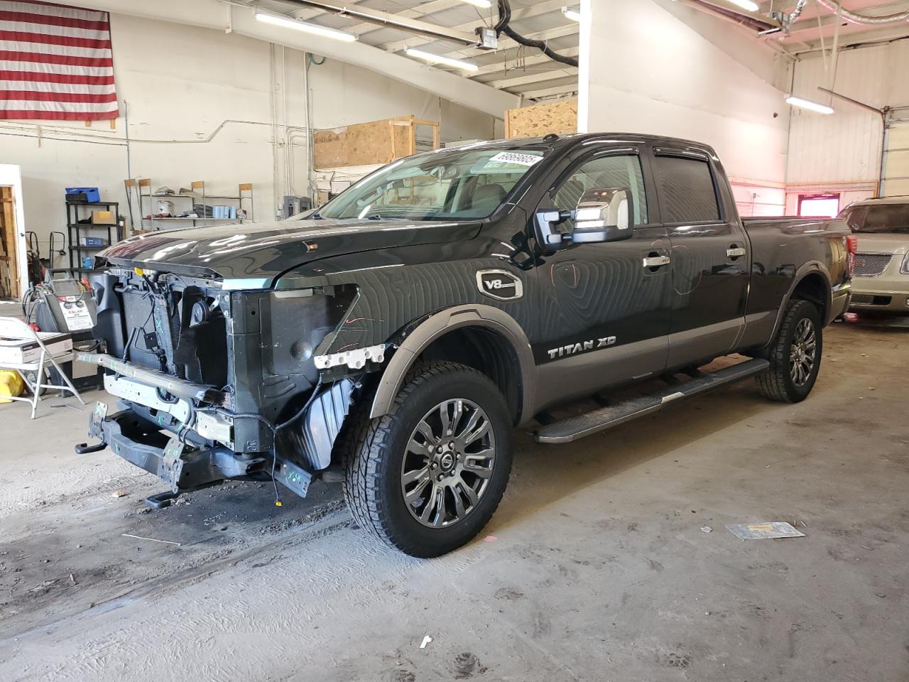 NISSAN TITAN SL