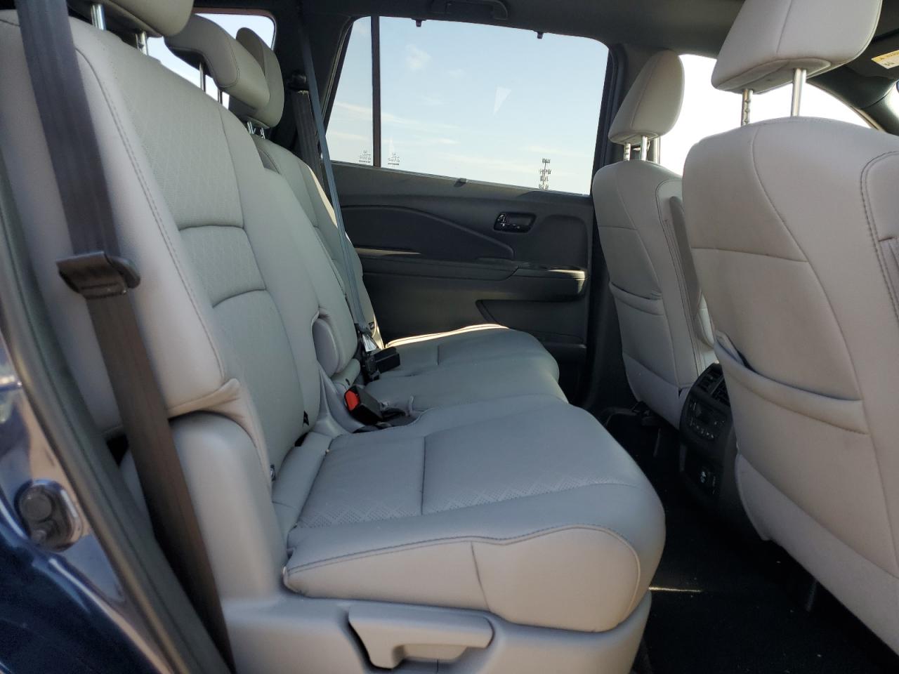 HONDA PASSPORT ELITE