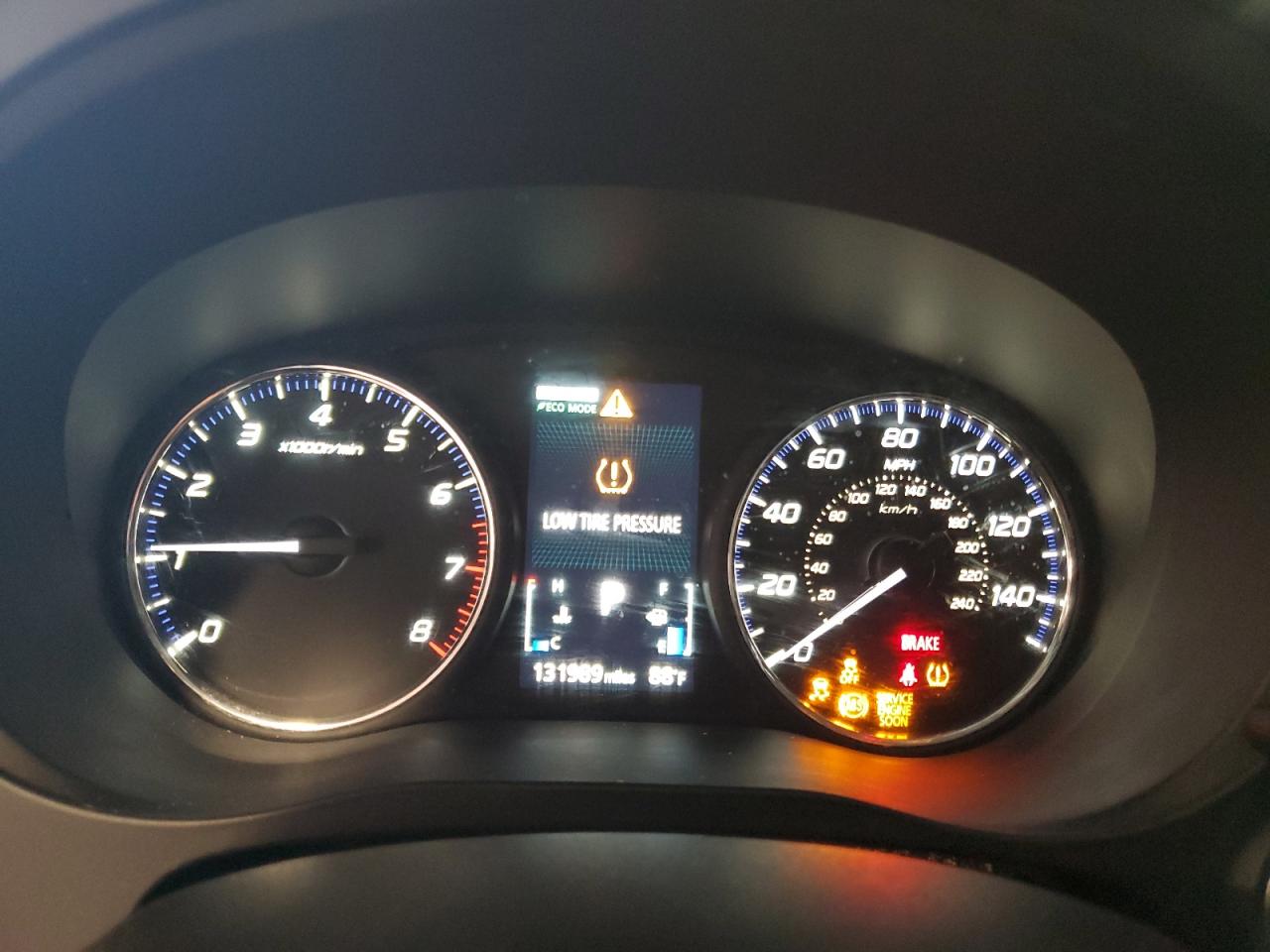 MITSUBISHI OUTLANDER SE