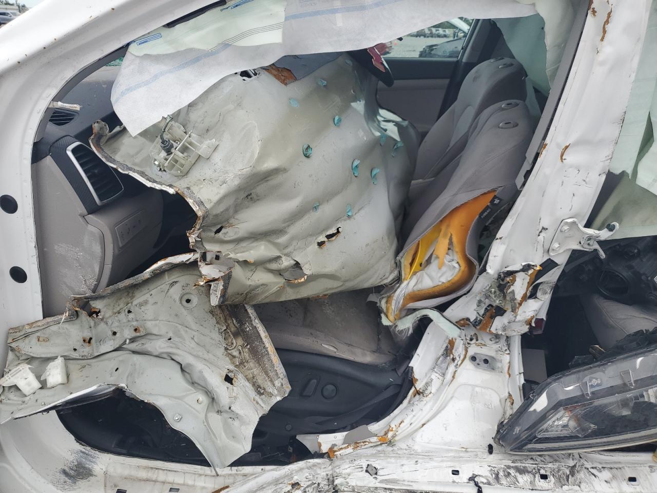 HYUNDAI TUCSON LIMITED