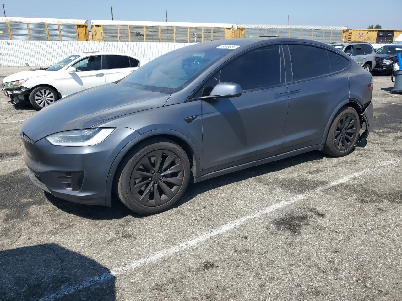 TESLA MODEL X