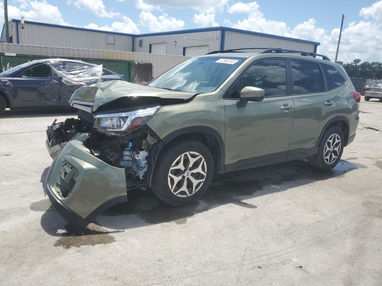 SUBARU FORESTER PREMIUM
