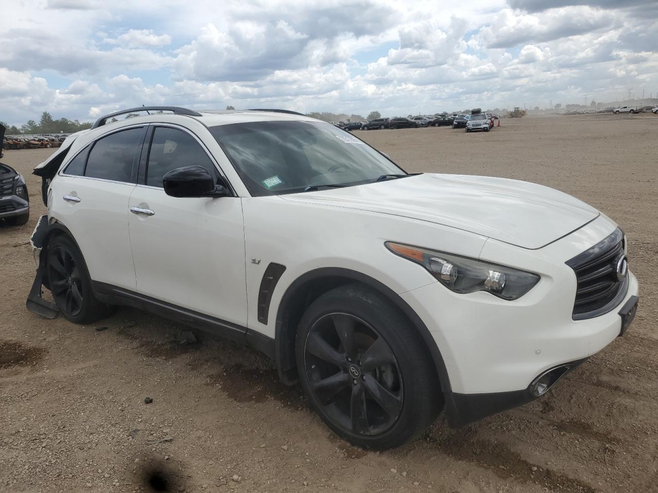 INFINITI QX70