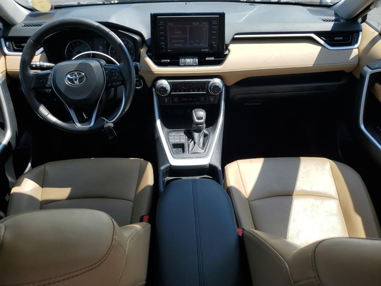 TOYOTA RAV4 XLE PREMIUM