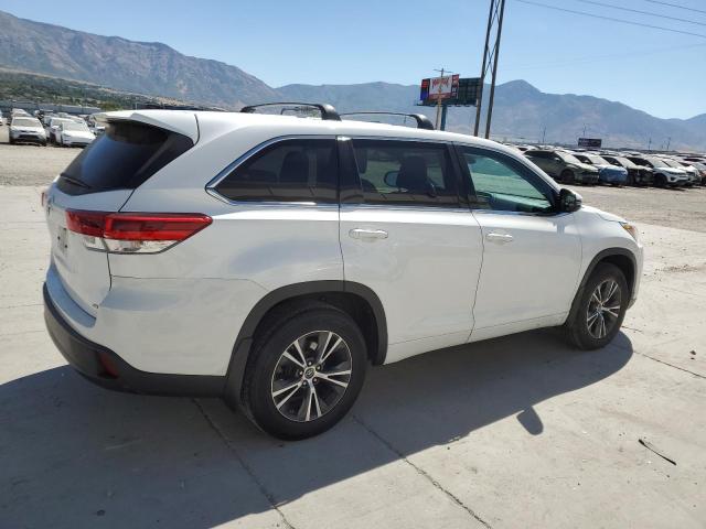 2017 TOYOTA HIGHLANDER LE 5TDBZRFH8HS367916