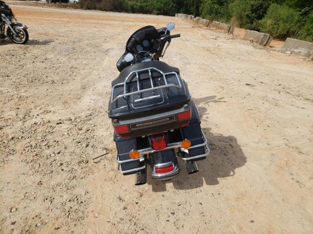 2010 HARLEY-DAVIDSON FLHTCU 1HD1FC417AB659284